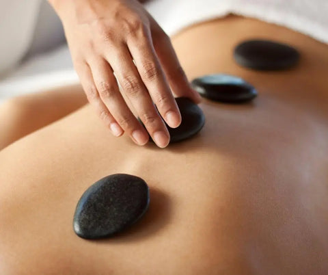 massage-aux-pierres-chaudes