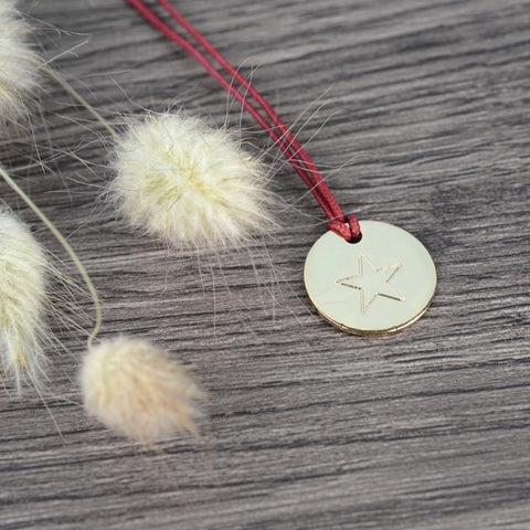 MÉDAILLE SYMBOLE DORÉ ETOILE